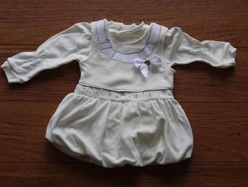 Heel mooi wit babyjurkje maat 68 Bestido beschikbaar voor biedingen