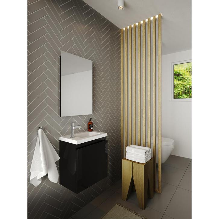 Badkamer set lavabo spiegel, Huis en Inrichting, Badkamer | Complete badkamers, Nieuw, Ophalen