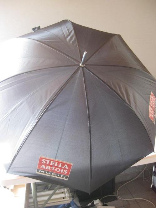 Parapluie en plastique - STELLA  ARTOIS., Collections, Marques de bière, Neuf, Autres types, Stella Artois, Enlèvement ou Envoi