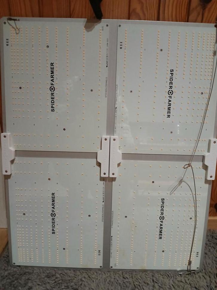 Spider Farmer SF-4000 LED kweeklamp – perfecte staat, Tuin en Terras, Kweekspullen, Zo goed als nieuw, Kweeklamp, Ophalen