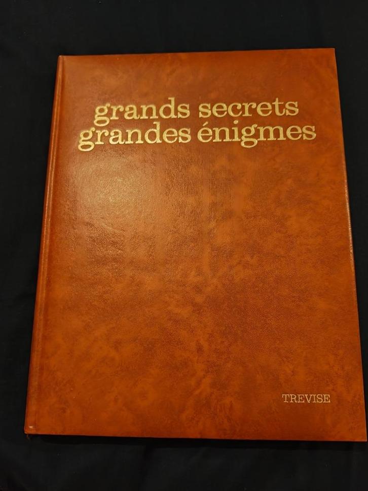 livre " Grands secrets , grandes énigmes " 1966 parfait état, Boeken, Romans, Nieuw, Wereld overig, Ophalen of Verzenden