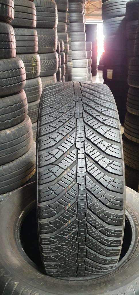 215/45R17 KUMHO AVEC MONTAGE ET EQUILIBRAG INCLUS, Autos : Pièces & Accessoires, Commande, Utilisé, Enlèvement ou Envoi