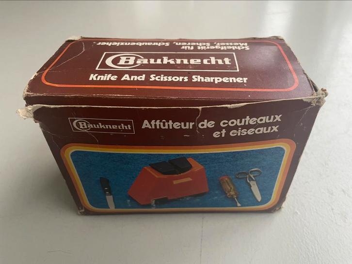 Aiguiseur de couteaux BAUKNECHT - appareil électr. vintage, Collections, Appareils électroniques, Autres types, Enlèvement ou Envoi