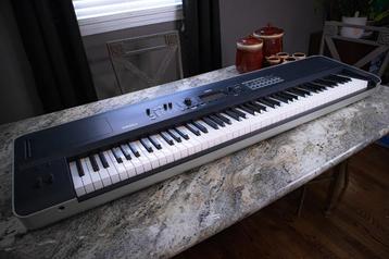 Korg KROSS 2 88 le MOTIF ES 8 de KORG avec échanti le OASYS, Musique & Instruments, Synthétiseurs, Enlèvement, Comme neuf, 88 touches