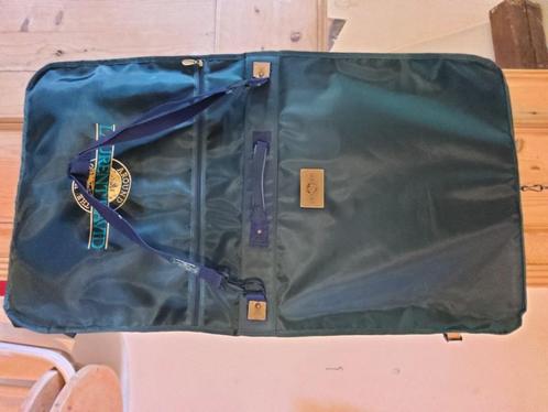 Housse pour costume ou autres vêtements, Handtassen en Accessoires, Tassen | Reistassen en Weekendtassen, Zo goed als nieuw, Groen