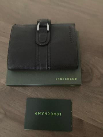 Dames portefeuille Longchamp kleur bruin prima staat voor 10 beschikbaar voor biedingen