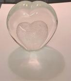 Presse-papiers en forme de cœur en verre blanc, Enlèvement
