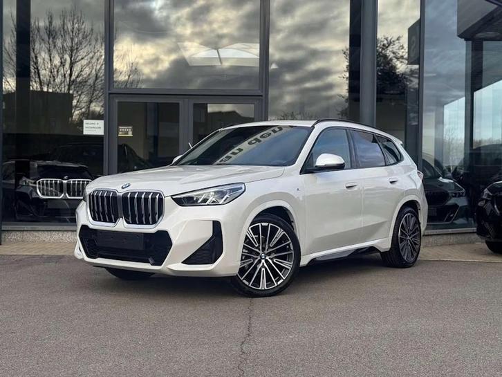 BMW X1 sDrive18i M Sport / PANODAK / TREKHAAK / DODE HOEK, Autos, BMW, Entreprise, Achat, X1, ABS, Caméra de recul, Airbags, Air conditionné