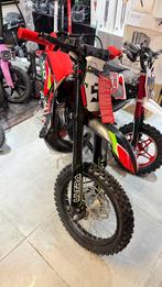 Motorcrosser 50cc MAX / Zithoogte 73 cm! 15-12inch /Tot75km, Fietsen en Brommers, Scooters | Yamaha, Ophalen, Nieuw