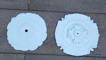 Plafond ornamenten  beschikbaar voor biedingen