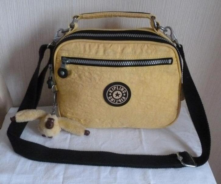 Kipling handtas en schouderriem 4 zakken + aap, Handtassen en Accessoires, Tassen | Schoudertassen, Gebruikt, Kipling, Geel, Ophalen of Verzenden