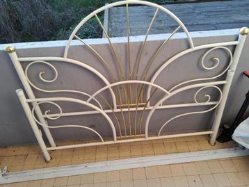 Lit 140/200cm en très bon état prix30€0489813734, 140 cm, Enlèvement, Utilisé, Blanc