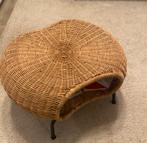 Repose pied / pouf , avec rangement, Enlèvement, Comme neuf