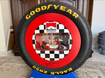 Showcase GoodYear Ayrton Senna beschikbaar voor biedingen