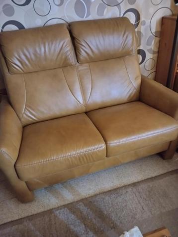 sofa beschikbaar voor biedingen