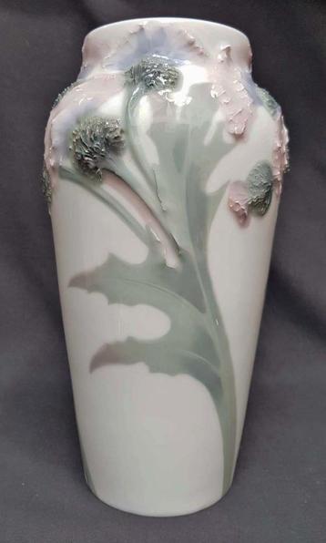 Vase en porcelaine Art Nouveau Rörstrand.