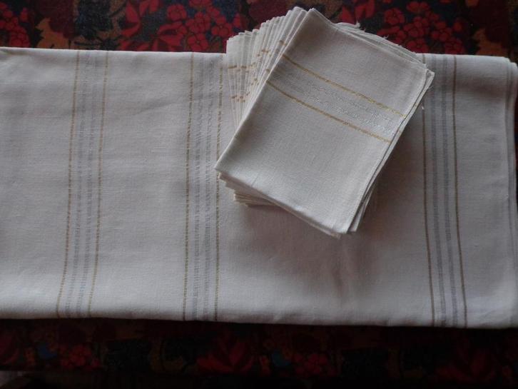 Ecru linnen tafelkleed met servetten, Huis en Inrichting, Tafelkleden, Gebruikt, Rechthoek, Binnen, Ophalen