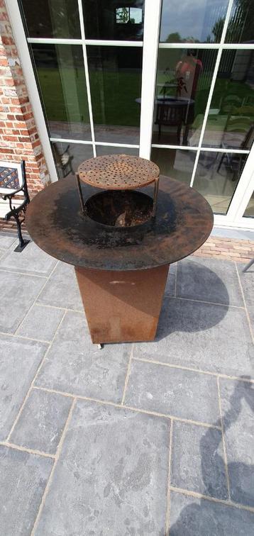 cortenstaal barbeque beschikbaar voor biedingen