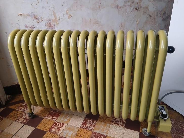 RADIATEUR BAIN D'HUILE 90cm/65cm/27cm, Doe-het-zelf en Bouw, Verwarming en Radiatoren, Zo goed als nieuw, Radiator, Ophalen
