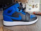 Nike air Jordan blauw/zwart MT 37.5, Schoenen, Zo goed als nieuw, Ophalen