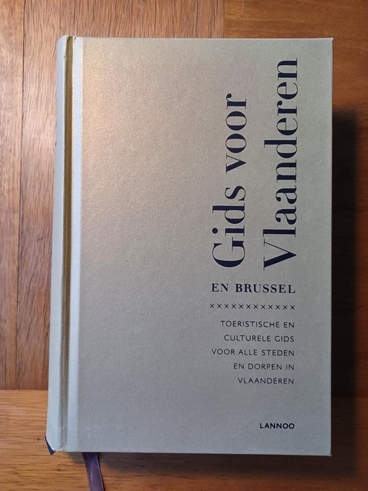 Gids voor Vlaanderen en Brussel, Boeken, Reisgidsen, Zo goed als nieuw, Benelux, Ophalen of Verzenden