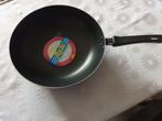 Wok  pan  28  cm, Huis en Inrichting, Keuken | Potten en Pannen, Ophalen, Zo goed als nieuw, Wok