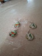 Lot de 4 boucles d oreilles neuves, Enlèvement