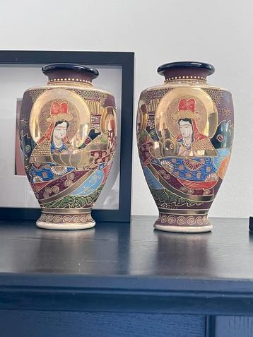 Japanse Satsuma-vazen beschikbaar voor biedingen