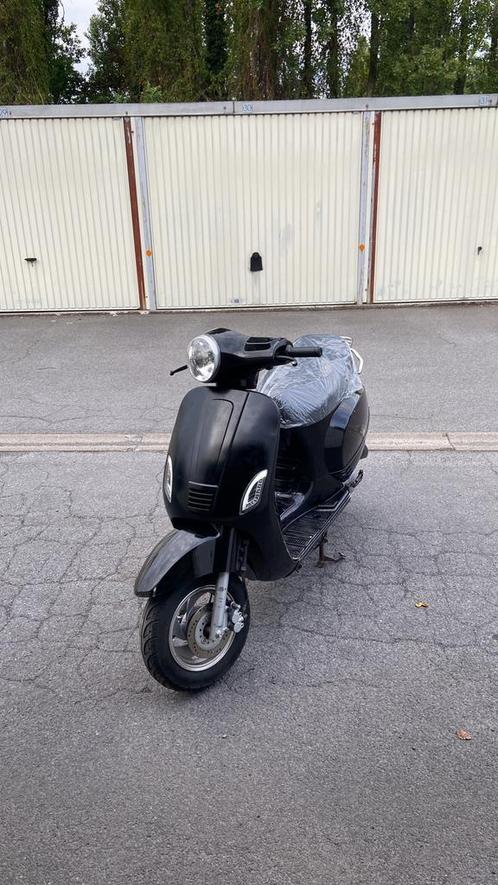 Look Vespa A klasse, Fietsen en Brommers, Scooters | Overige merken, Zo goed als nieuw, Ophalen