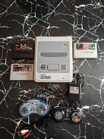 Super Nintendo-console + 3 games + 2 turbocontrollers!  beschikbaar voor biedingen