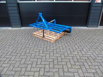 Wiedeg met aandrukrol 150cm eggetand minitractor beschikbaar voor biedingen