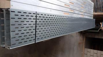 4 kabelkanalen, kabelgoot 300/25 H6,5 cm beschikbaar voor biedingen