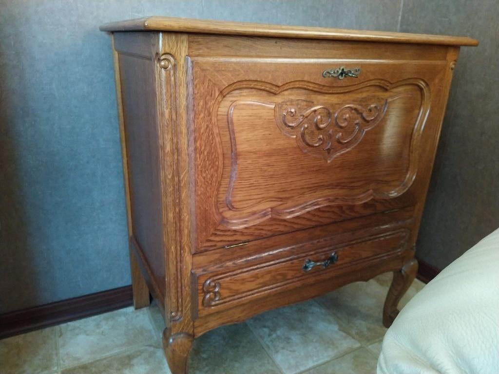 Barkast bijzet kast, Enlèvement