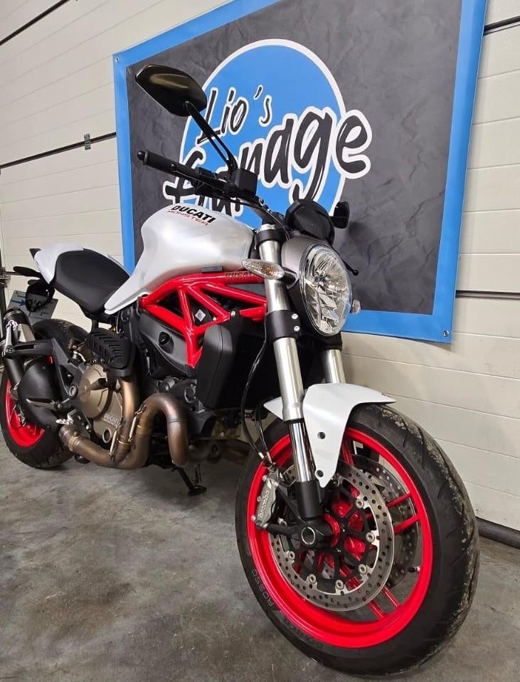 Ducati Monster 821, 2 cilinders, Motorrijbewijs A, Bedrijf, Meer dan 35 kW