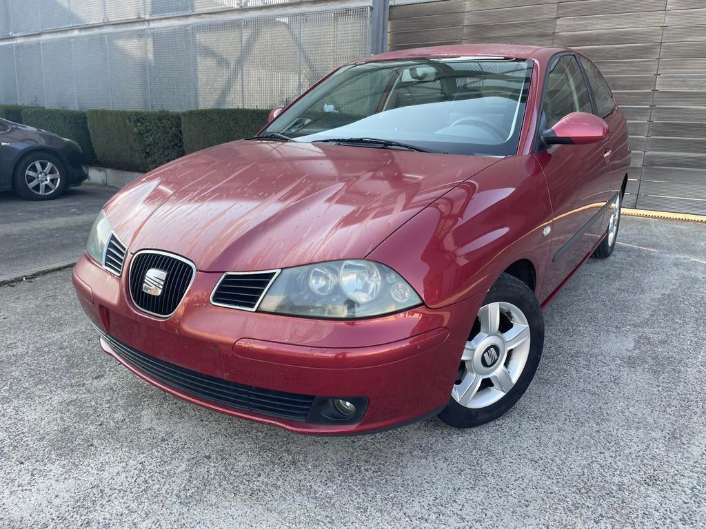 Seat Ibiza ** Benzine ** 140.000 km, Auto's, Voorwielaandrijving, Stof, 4 cilinders, Electronic Stability Program (ESP)