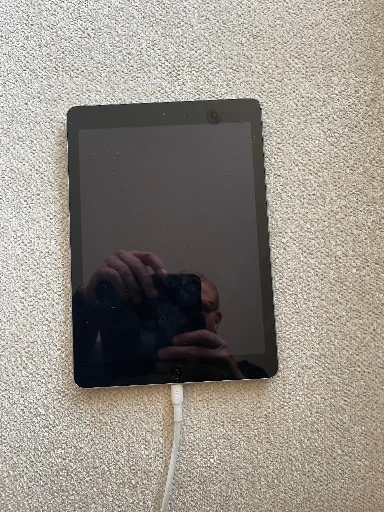 I pad air wiffi-4G-2014   11Inch, Informatique & Logiciels, Apple iPad Tablettes, Gris, 11 pouces, Apple iPad Air, Enlèvement