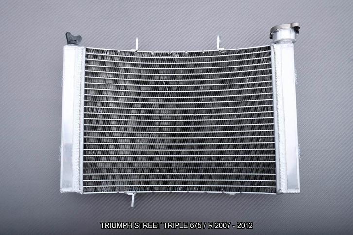 Radiateur AVDB TRIUMPH STREET TRIPLE 675 / R 2007 - 2012, Motoren, Accessoires | Overige, Nieuw, Ophalen of Verzenden