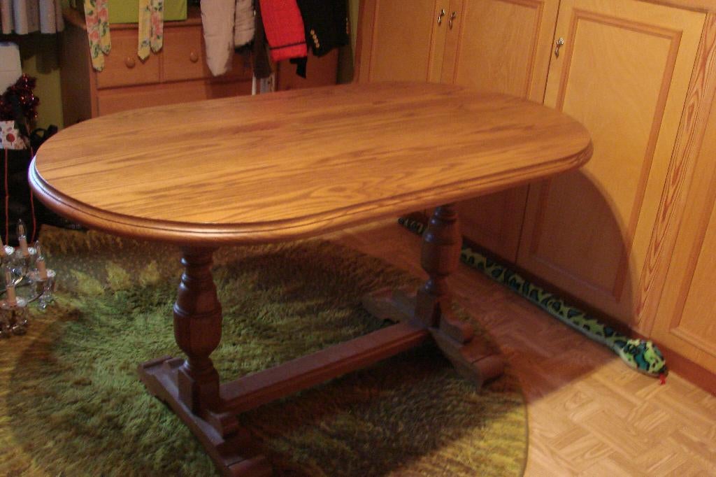 vintage: vol eiken oval tafel, Enlèvement