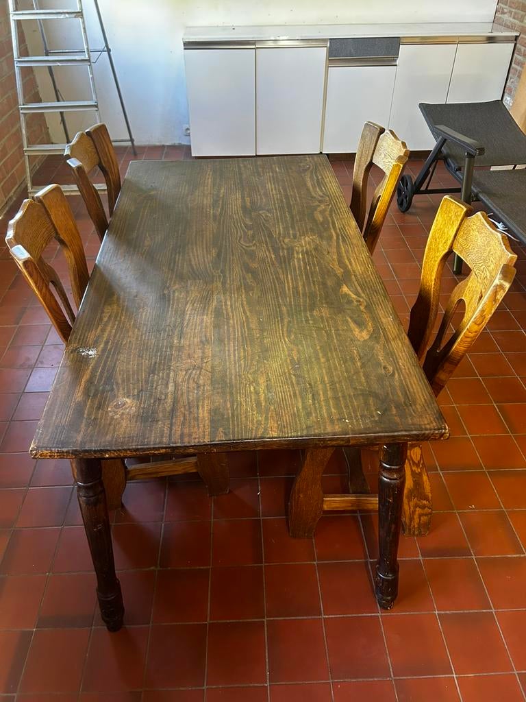 Gratis af te halen: houten tafel met 6 stoelen, Ophalen