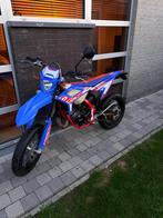 Beta track 50cc rood en blauw, Fietsen en Brommers, Brommers | Crossbrommers, 6 versnellingen, Zo goed als nieuw, 50 cc, Ophalen