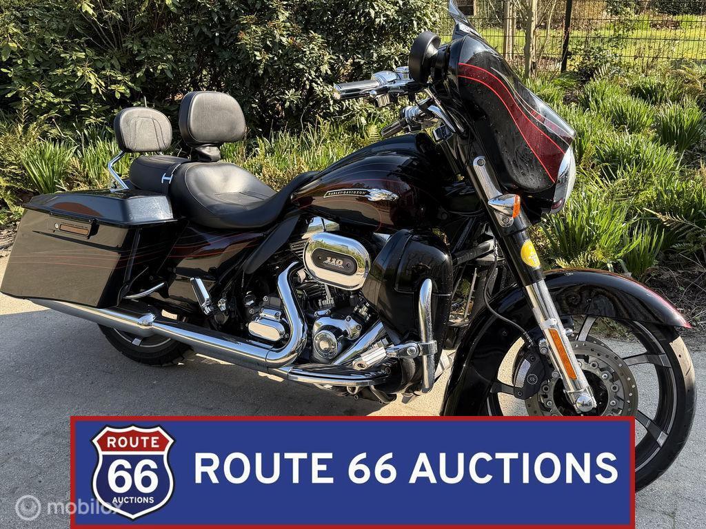 Harley-Davidson CVO Street Glide | 2012 | Route 66 Auctions, Autos, Autos Autre, Achat, Entreprise, Boîte manuelle, Autre carrosserie