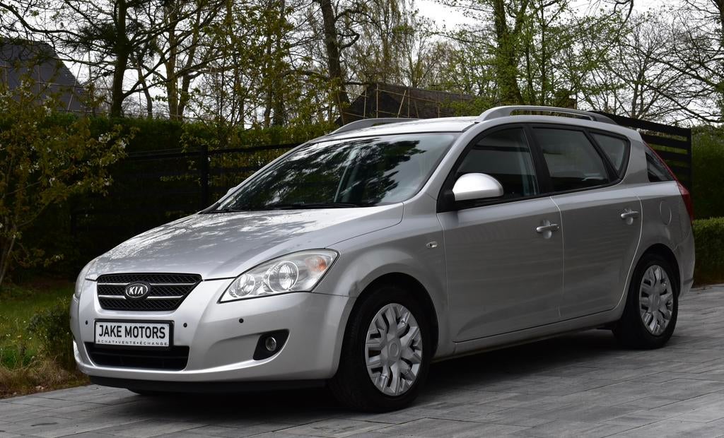 Cee'd SW 1.6 Turbo/CLIM/PDC/1ER PROPRIETAIRE/GARANTIE/, Autos, Kia, Entreprise, Achat, (Pro) Cee d, ABS, Airbags, Air conditionné