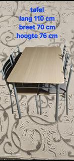 Table avec 4 chaises et coussins, bon état, Beige, Comme neuf, 100 à 150 cm, Enlèvement