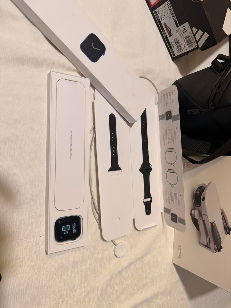 Apple Watch Series 6 avec chargeur et boîte d'origine, Enlèvement, Utilisé