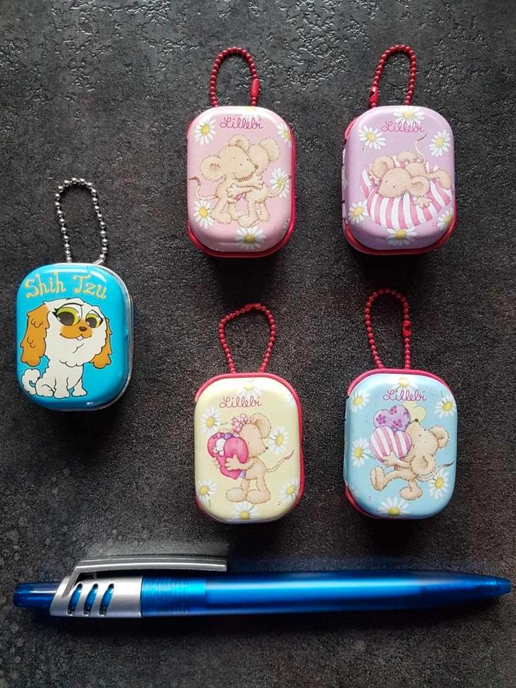 Lot 5 mini boîtes en métal LILLEBI jeu jouet, Enfants & Bébés, Jouets | Autre, Comme neuf, Fille, Enlèvement ou Envoi