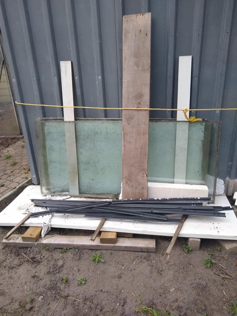 Serre glas 164 x 73 cm dikte 4 mm, Ophalen