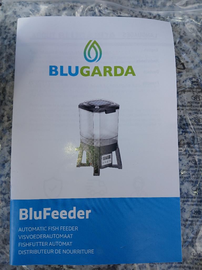 Mangeoire à poissons solaire Blugarda, Animaux & Accessoires, Poissons | Poissons d'étang, Carpe ou Koï