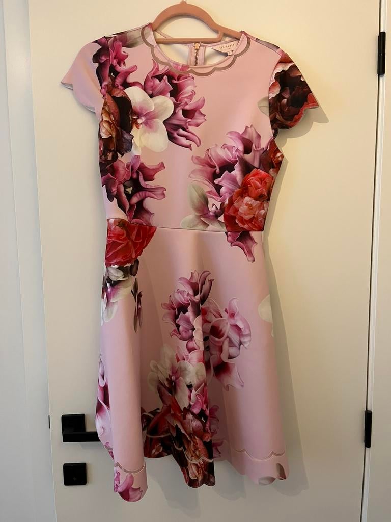 Gelegenheidsjurk - kleedje - Ted Baker - nieuwstaat, Robe de gala, Enlèvement ou Envoi, Rose, Taille 36 (S)