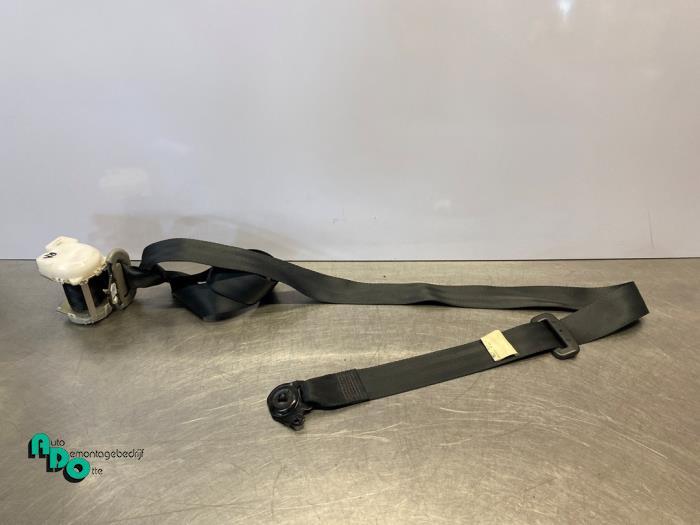 Ceinture de sécurité arrière droite d'un Toyota Yaris (Ya, Autos : Pièces & Accessoires, -, 3 mois de garantie, Toyota, Utilisé