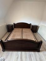 Houten slaapkamer compleet bed + 2 nachtkastjes + commode, Ophalen, Gebruikt, Twijfelaar, Matras